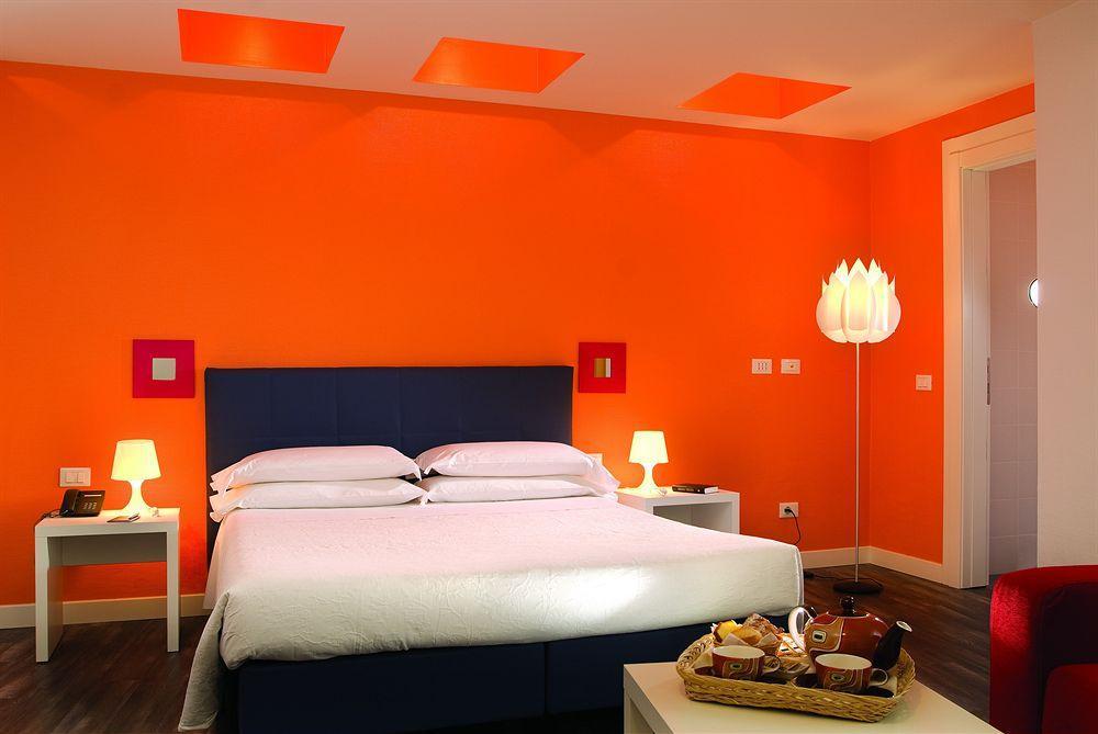 G Hotel Помеция Экстерьер фото